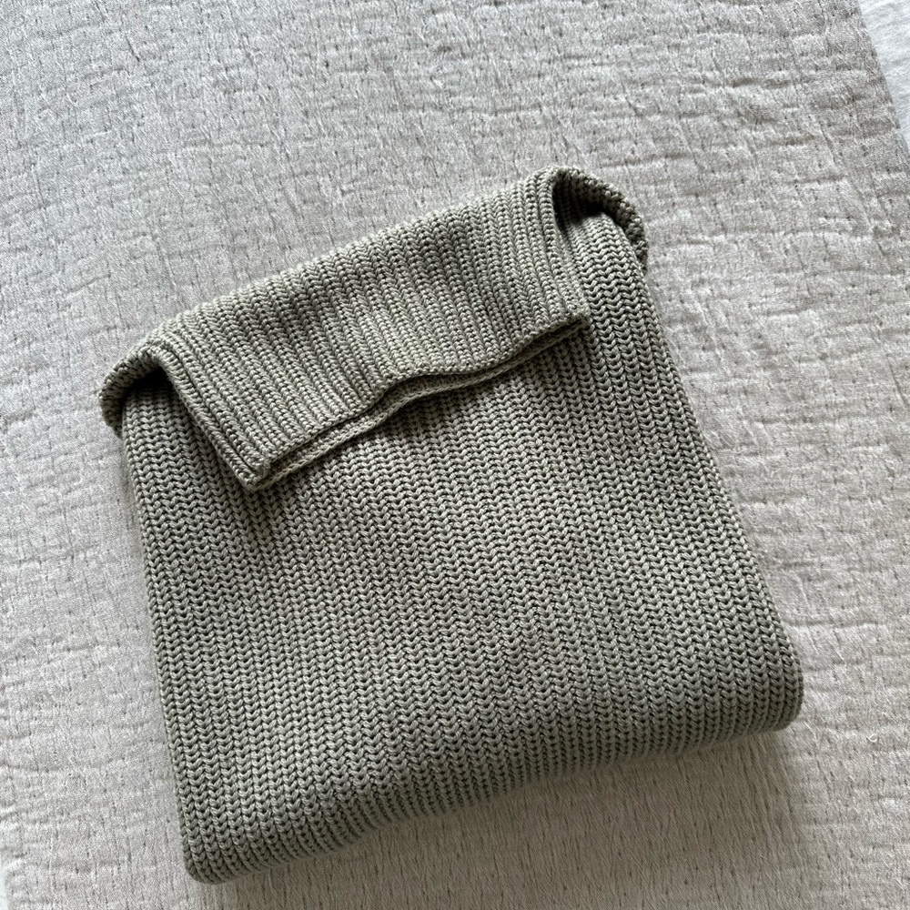 NWOT Aritzia Wilfred Montpellier Turtleneck Sweater